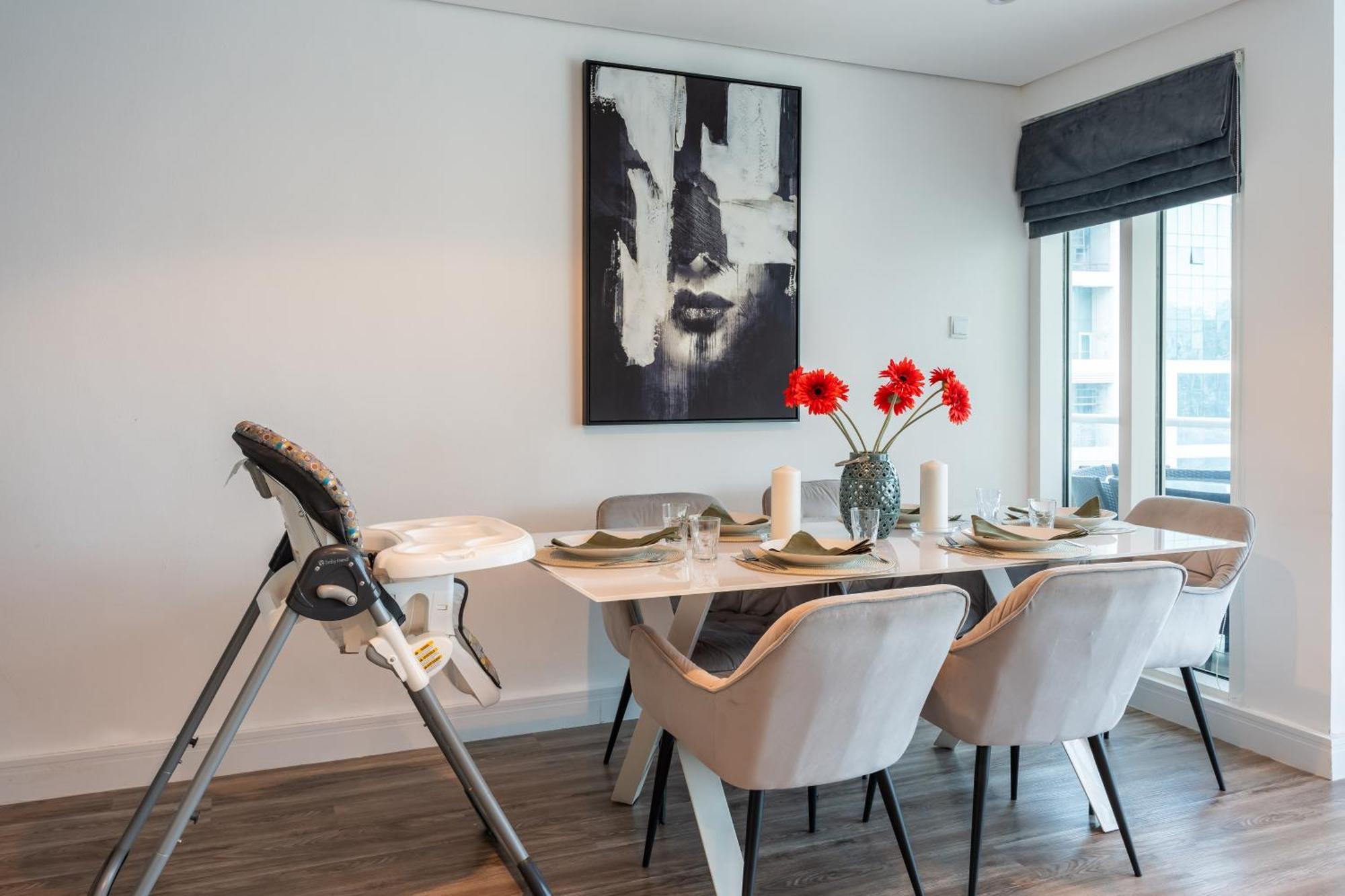 Modern & Spacious 2-Bed Condo With Panoramic Lake Views, Dual Balconies, Steps From Dubai Jlt Metro By "La Buena Vida Holiday Homes" エクステリア 写真