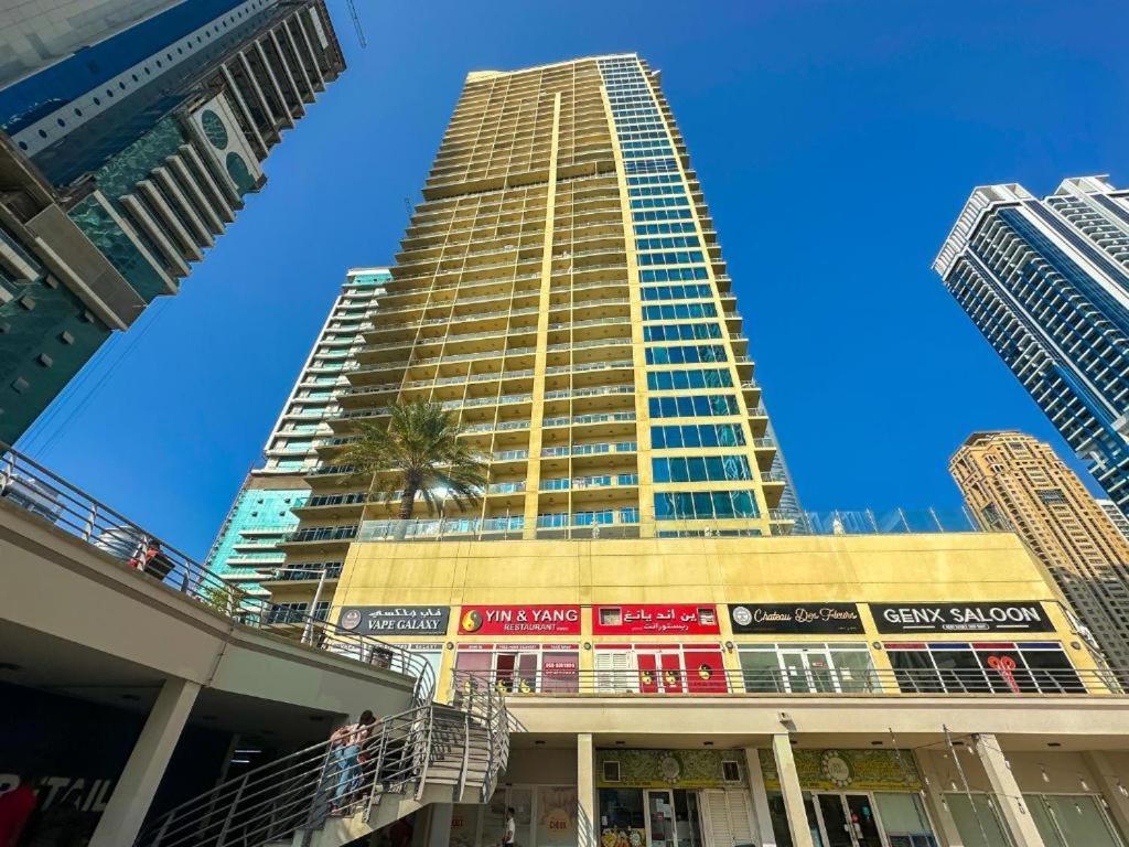 Modern & Spacious 2-Bed Condo With Panoramic Lake Views, Dual Balconies, Steps From Dubai Jlt Metro By "La Buena Vida Holiday Homes" エクステリア 写真